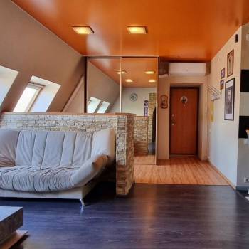 Сдается 1-комнатная квартира, 80 м²