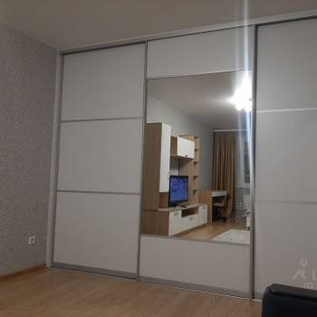 Сдается 1-комнатная квартира, 42 м²