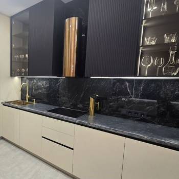 Продается 2-х комнатная квартира, 100 м²