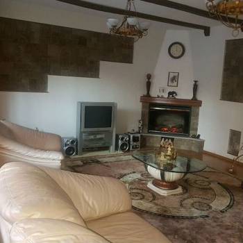 Продается 1-комнатная квартира, 62 м²