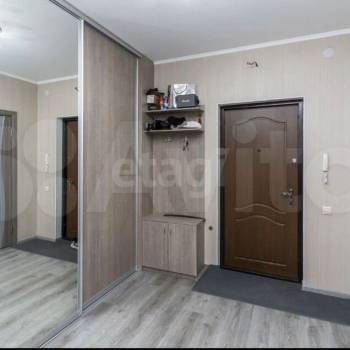 Продается 1-комнатная квартира, 40 м²