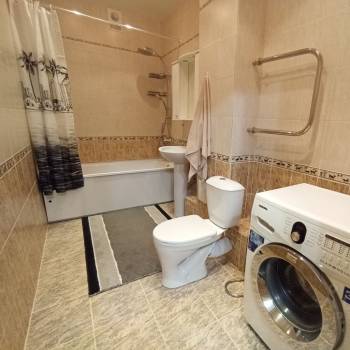 Сдается 1-комнатная квартира, 43 м²