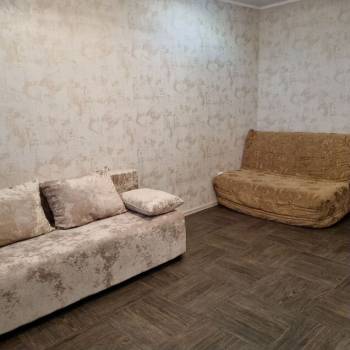 Продается 1-комнатная квартира, 36 м²