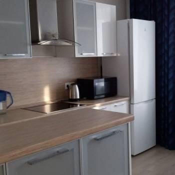 Сдается 1-комнатная квартира, 50 м²