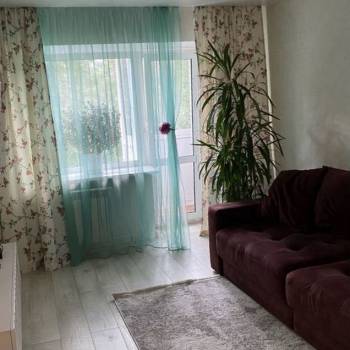 Сдается 2-х комнатная квартира, 42 м²