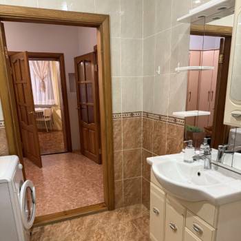 Сдается 1-комнатная квартира, 50 м²