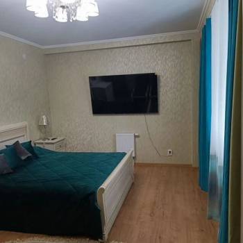 Продается 2-х комнатная квартира, 76,3 м²