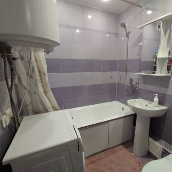 Продается 1-комнатная квартира, 33 м²