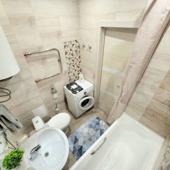 Сдается 1-комнатная квартира, 42 м²