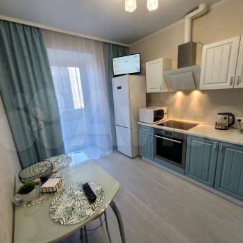 Сдается 1-комнатная квартира, 42 м²