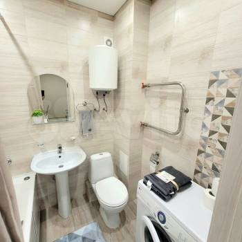 Сдается 1-комнатная квартира, 42 м²