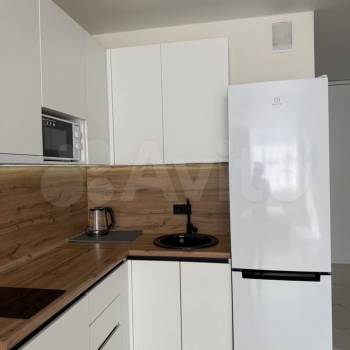 Сдается 1-комнатная квартира, 38 м²