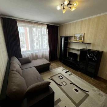 Сдается 1-комнатная квартира, 40 м²