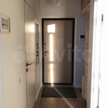 Продается 1-комнатная квартира, 37 м²