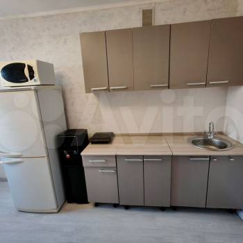 Продается 1-комнатная квартира, 40,8 м²