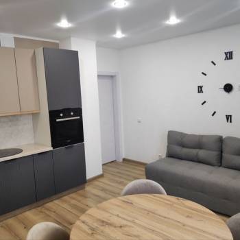 Продается 1-комнатная квартира, 41,2 м²