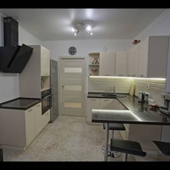 Продается 2-х комнатная квартира, 64 м²