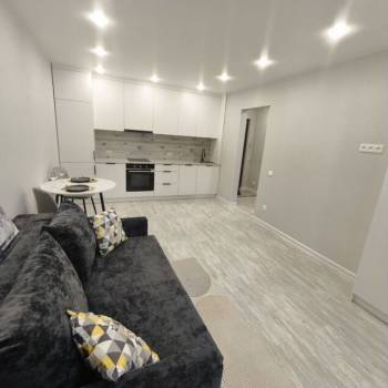 Продается 1-комнатная квартира, 38 м²