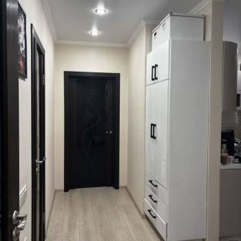 Продается 1-комнатная квартира, 51 м²
