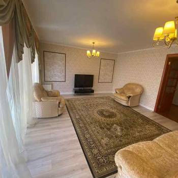 Сдается Многокомнатная квартира, 120 м²