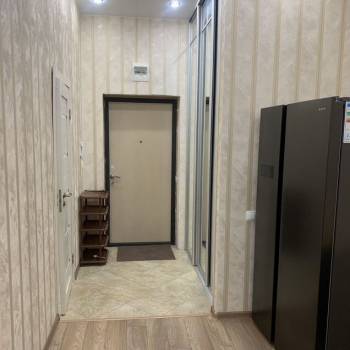 Продается 1-комнатная квартира, 37 м²