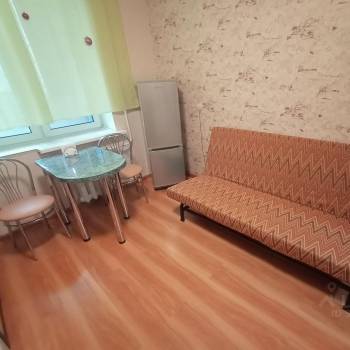 Сдается 1-комнатная квартира, 40 м²