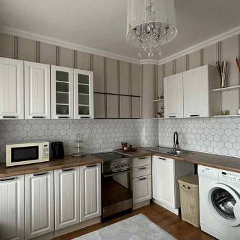 Сдается 2-х комнатная квартира, 75 м²