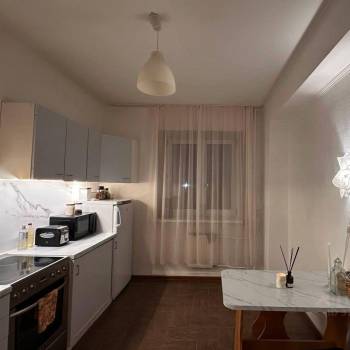 Сдается 1-комнатная квартира, 50 м²