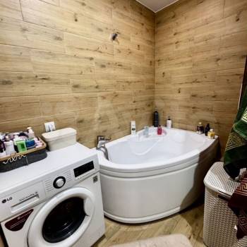 Продается 1-комнатная квартира, 38 м²