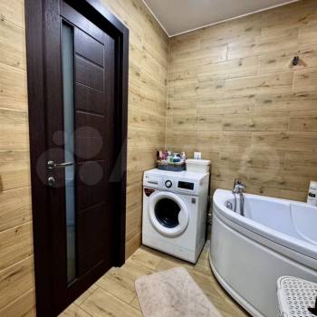 Продается 1-комнатная квартира, 38 м²