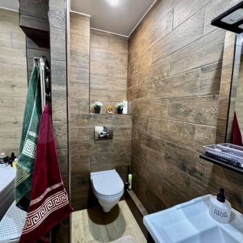 Продается 1-комнатная квартира, 38 м²