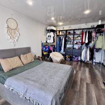 Продается 1-комнатная квартира, 38 м²