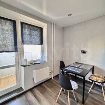 Продается 1-комнатная квартира, 38 м²