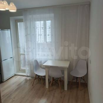 Продается 1-комнатная квартира, 37,7 м²