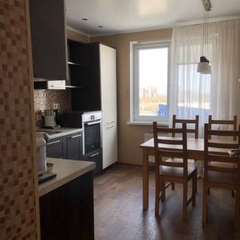 Сдается 2-х комнатная квартира, 65 м²