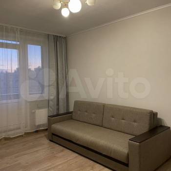 Сдается 1-комнатная квартира, 37 м²
