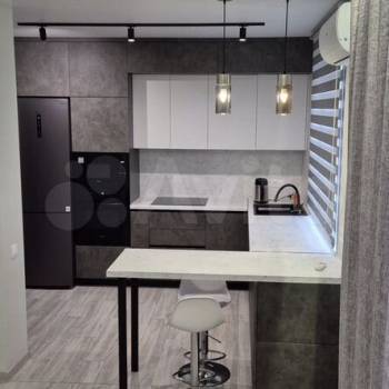 Сдается 1-комнатная квартира, 58 м²