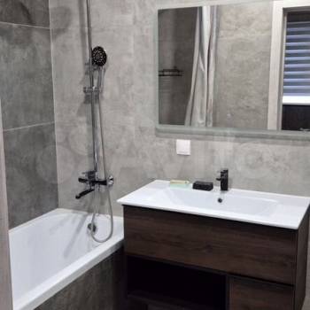 Сдается 1-комнатная квартира, 58 м²