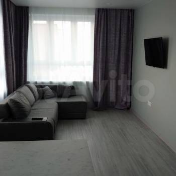 Сдается 1-комнатная квартира, 58 м²