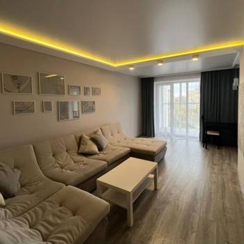 Продается 2-х комнатная квартира, 65,3 м²