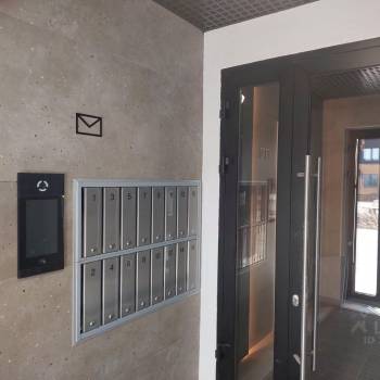 Продается 1-комнатная квартира, 53 м²