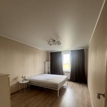 Сдается 1-комнатная квартира, 39 м²
