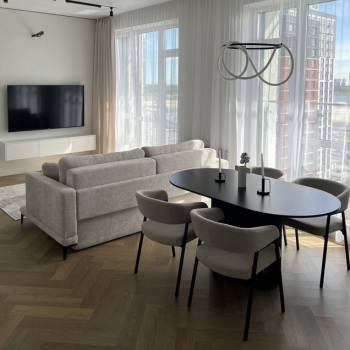 Продается 2-х комнатная квартира, 82 м²