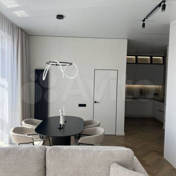 Продается 2-х комнатная квартира, 82 м²