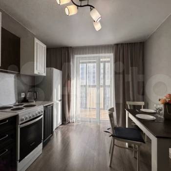 Сдается 1-комнатная квартира, 35 м²