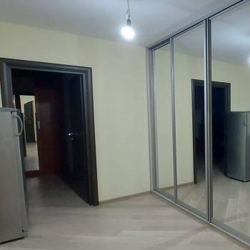 Сдается 2-х комнатная квартира, 76 м²