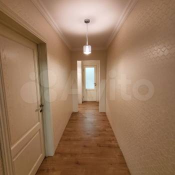 Продается Многокомнатная квартира, 105,4 м²