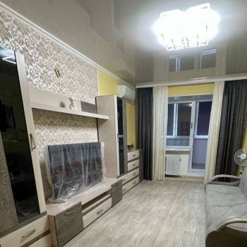 Продается 1-комнатная квартира, 43 м²