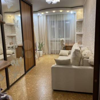 Продается Многокомнатная квартира, 114 м²