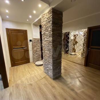 Продается Многокомнатная квартира, 114 м²